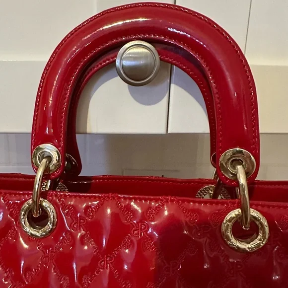 Rioni THE ZOEY TOTE Red Patent Leather Handbag LU-2233M/R - Picture 5 of 15